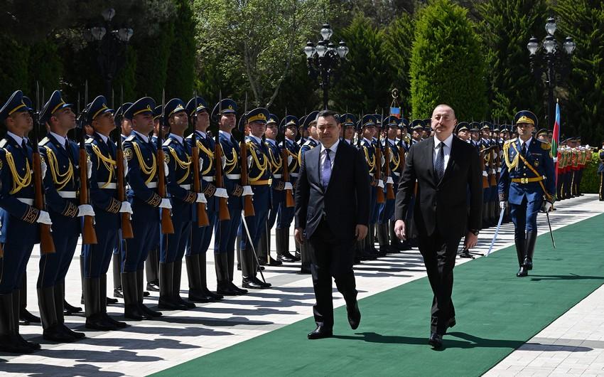 Qırğızıstan Prezidentinin rəsmi qarşılanma mərasimi olub